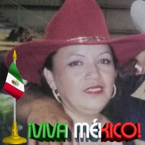 Meet your Posher, Claudia